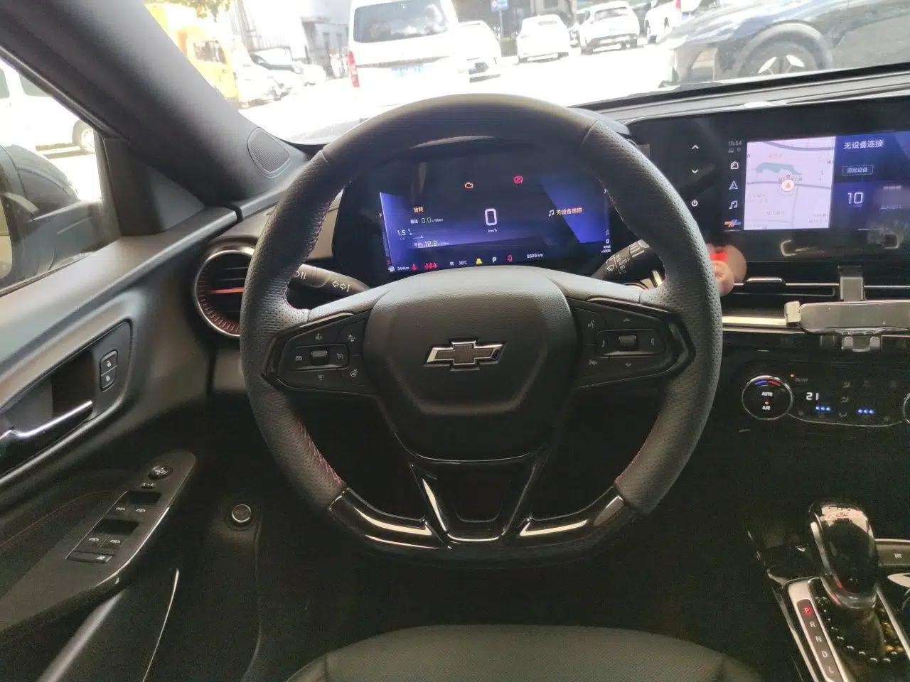 Chevrolet Seeker 2022 1.5T CVT RS Bee Wave Edition — миниатюра 10