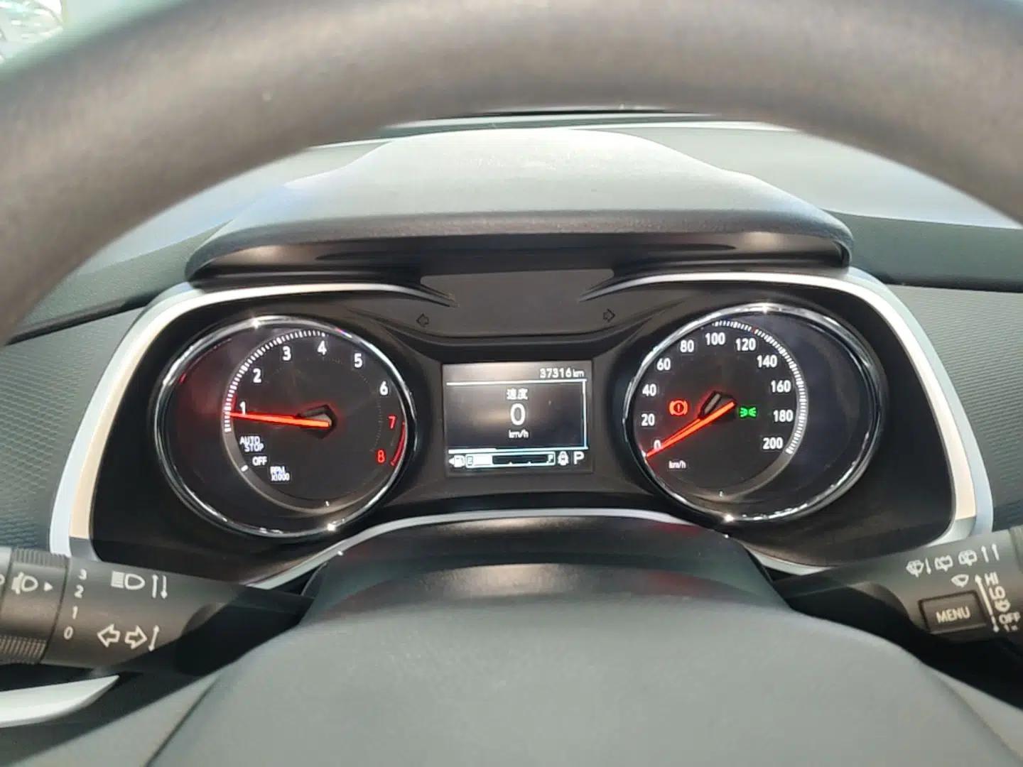Chevrolet Trax 2019 Redline 335T CVT Trendy Version China VI Standard — миниатюра 14