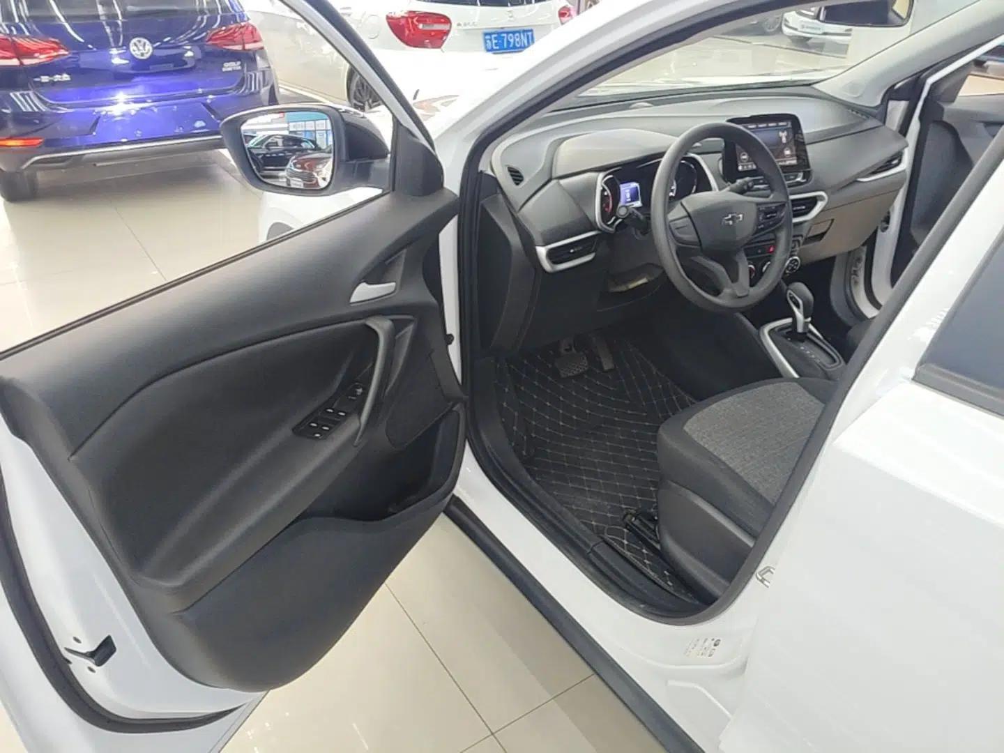 Chevrolet Trax 2019 Redline 335T CVT Trendy Version China VI Standard — миниатюра 18