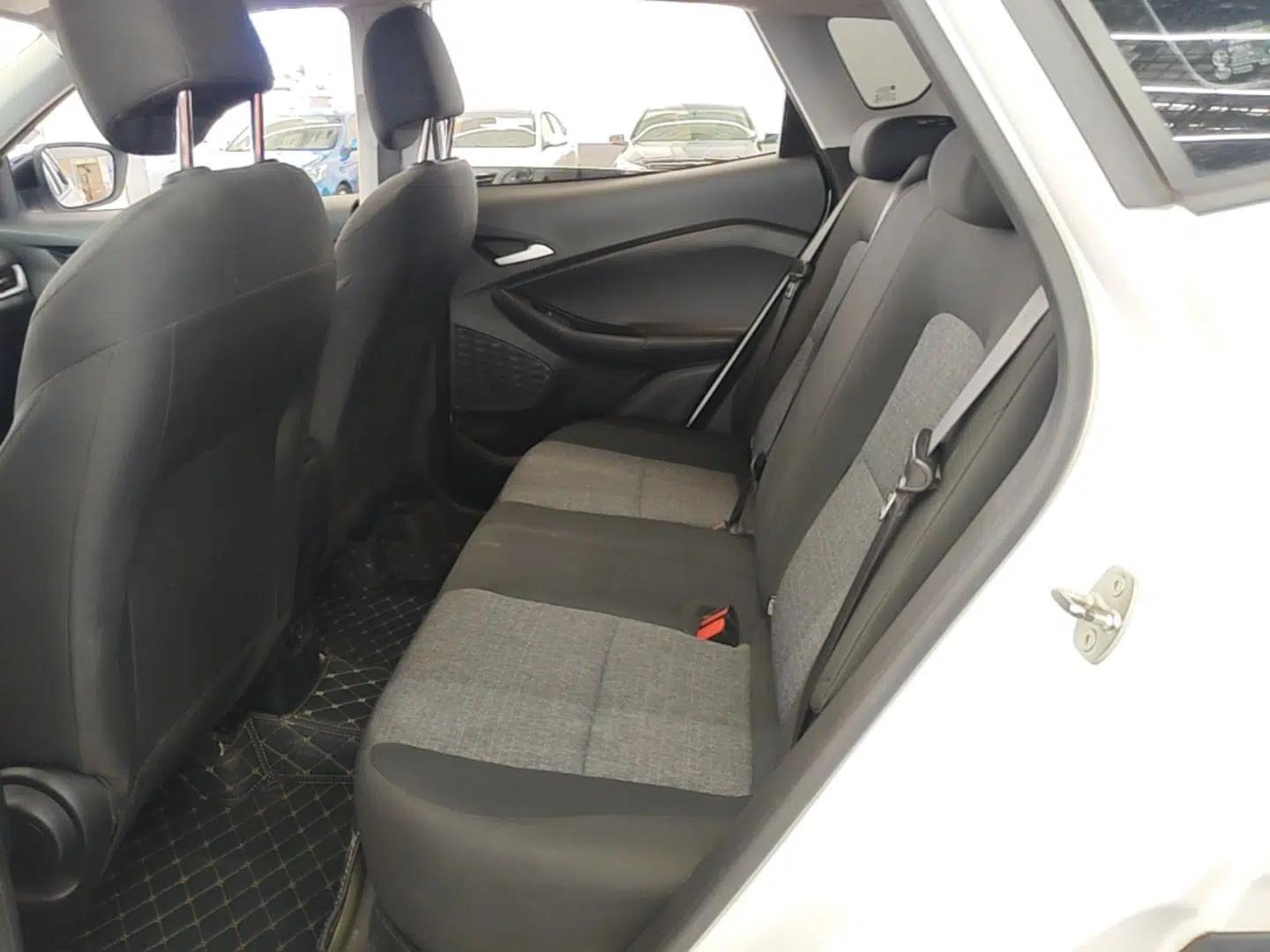 Chevrolet Trax 2019 Redline 335T CVT Trendy Version China VI Standard — миниатюра 20