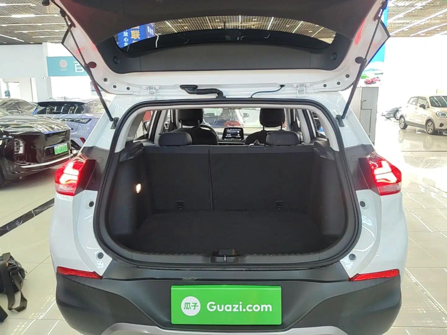 Chevrolet Trax 2019 Redline 335T CVT Trendy Version China VI Standard — миниатюра 22