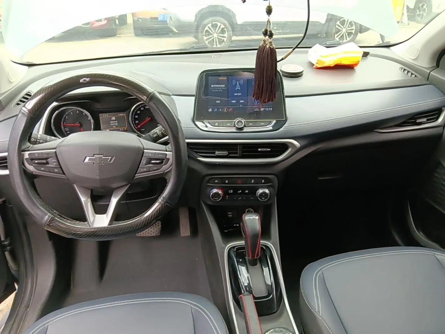 Chevrolet Trax 2019 Redline 335T CVT Luxury Edition China VI Standard — миниатюра 12