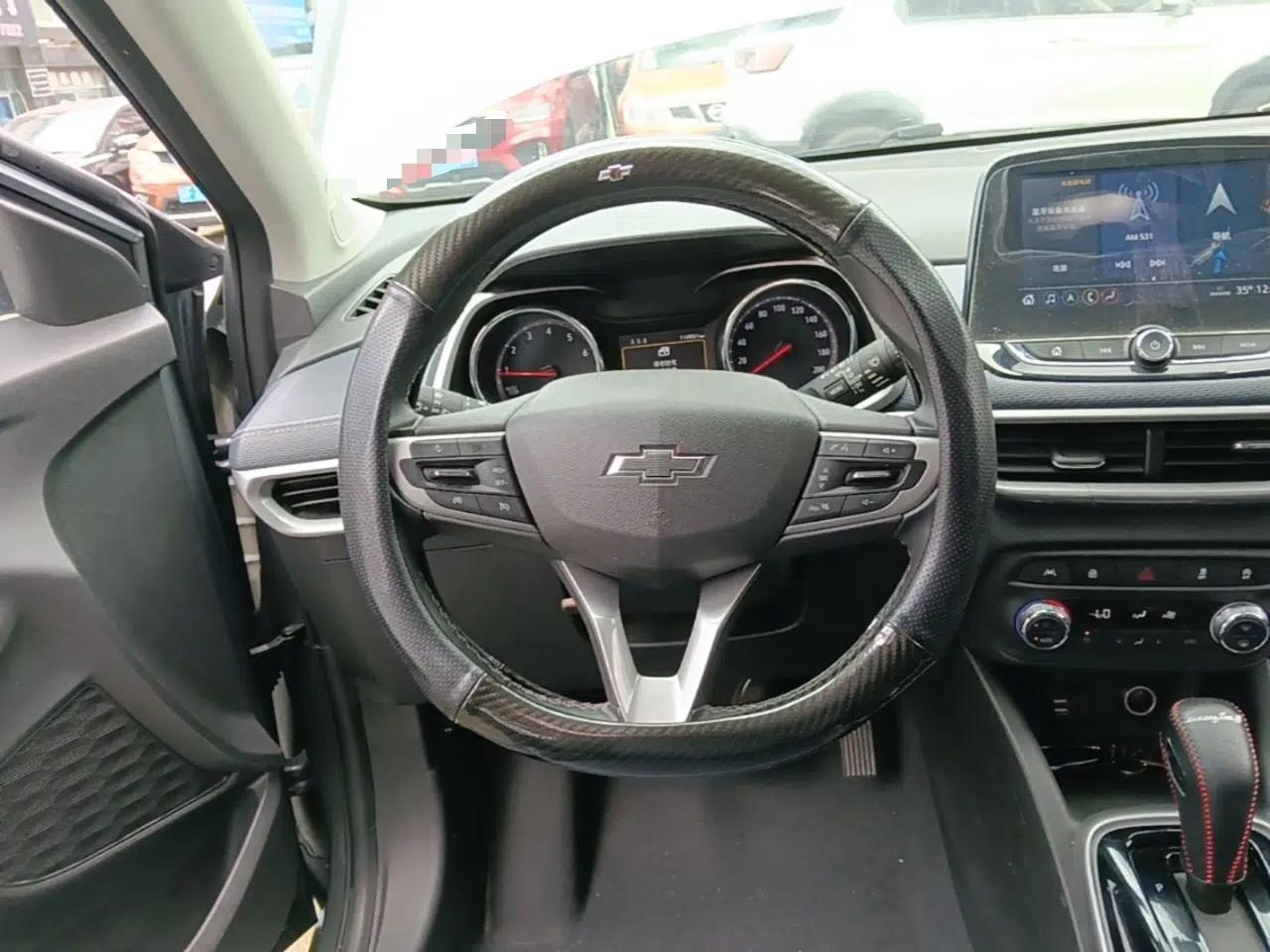 Chevrolet Trax 2019 Redline 335T CVT Luxury Edition China VI Standard — миниатюра 13
