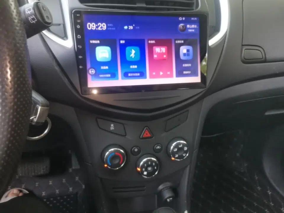 Chevrolet Trax 2014 1.4T Automatic Two-Wheel Drive Comfort Version — миниатюра 22