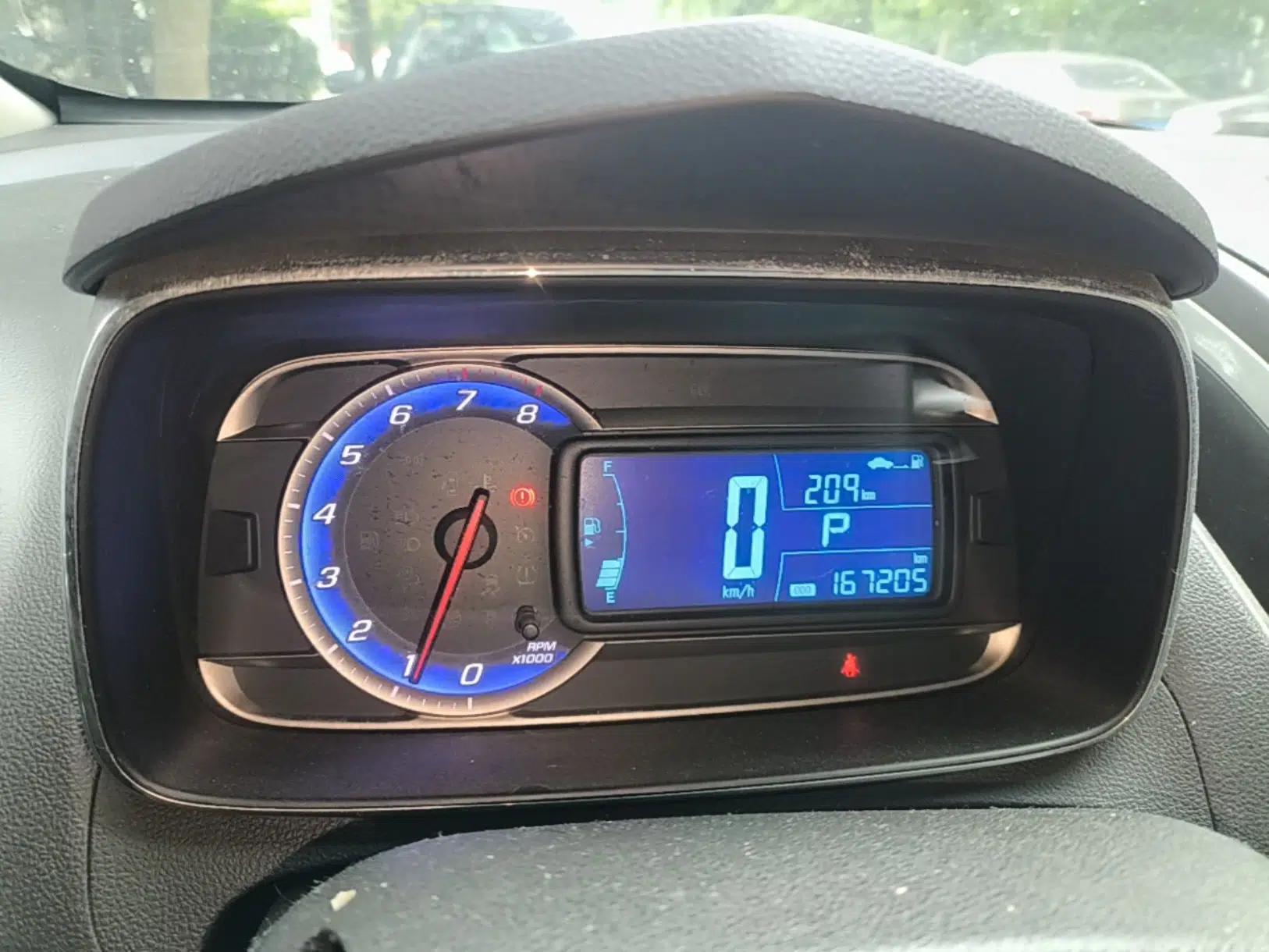 Chevrolet Trax 2014 1.4T Automatic Two-Wheel Drive Luxury Model — миниатюра 14