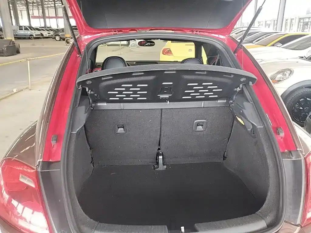 2015 Volkswagen Beetle 180TSI — миниатюра 19