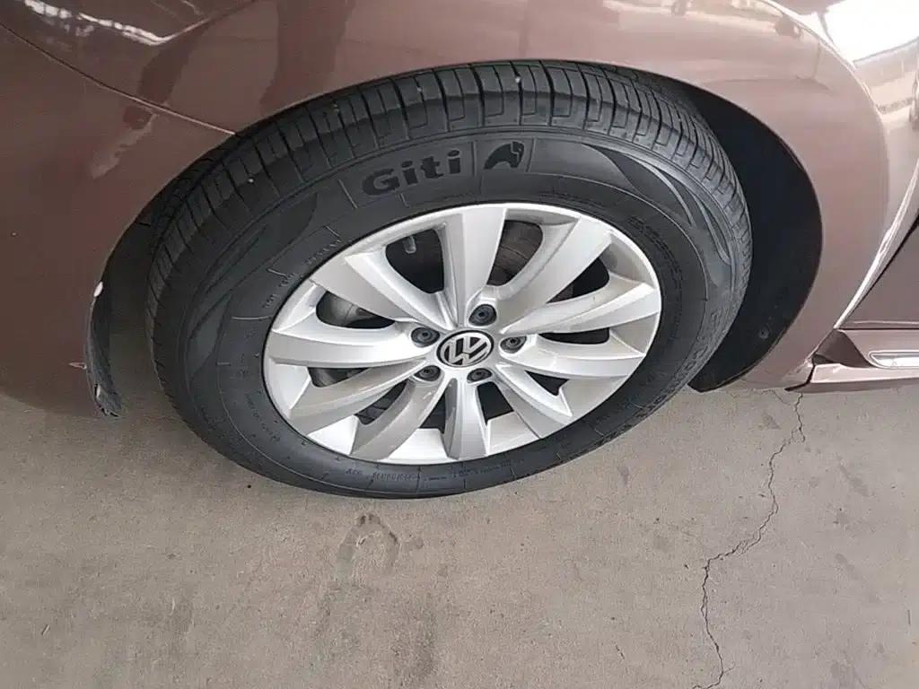 2015 Volkswagen Beetle 180TSI — миниатюра 23