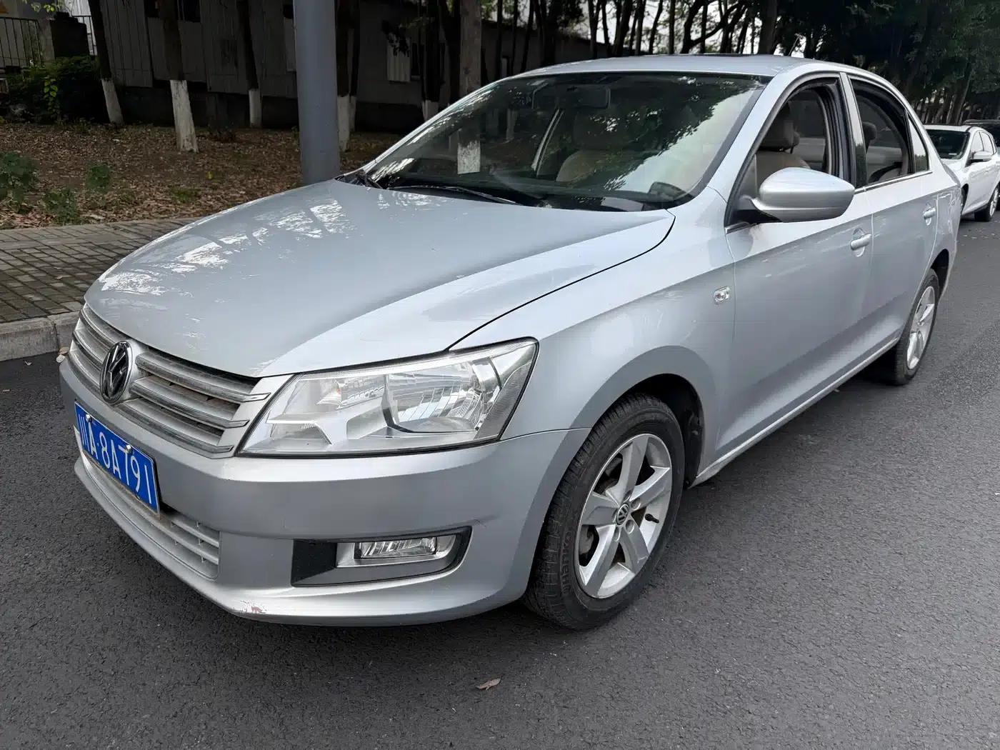 Santana 2013 1.4L Manual Comfort Edition — миниатюра 1