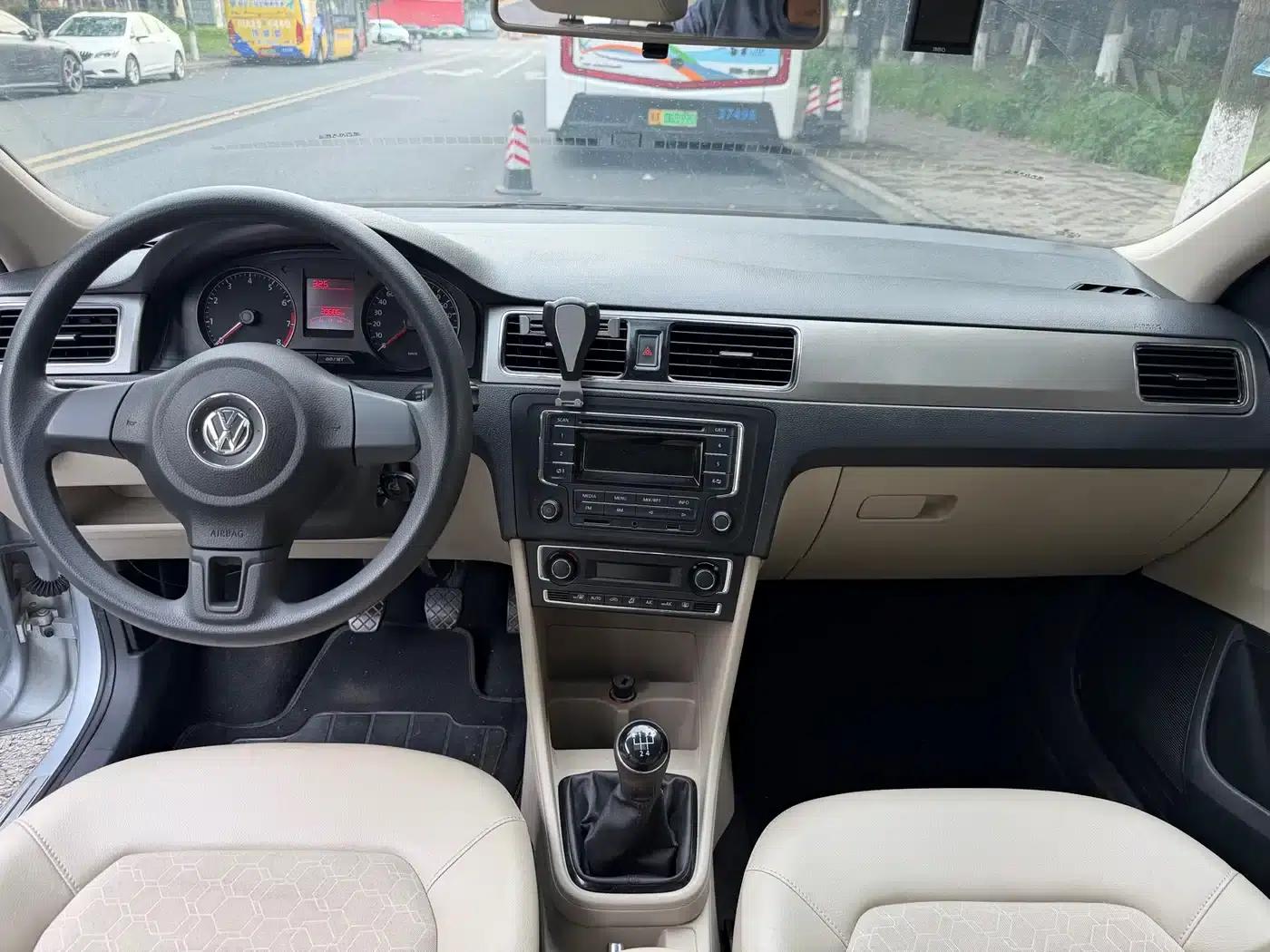 Santana 2013 1.4L Manual Comfort Edition — миниатюра 13