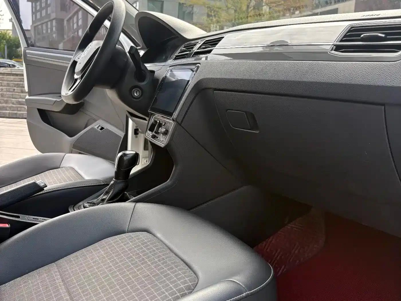 Santana 2018 1.5L Automatic Comfort Edition — миниатюра 14