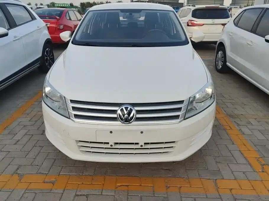 Santana 2015 1.4L Manual Fashion Edition — миниатюра 2