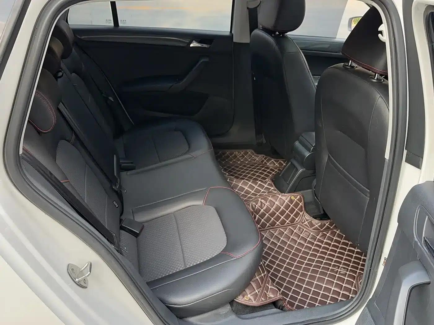 Santana 2017 Gran Lavida 1.6L Automatic Comfort Edition — миниатюра 18