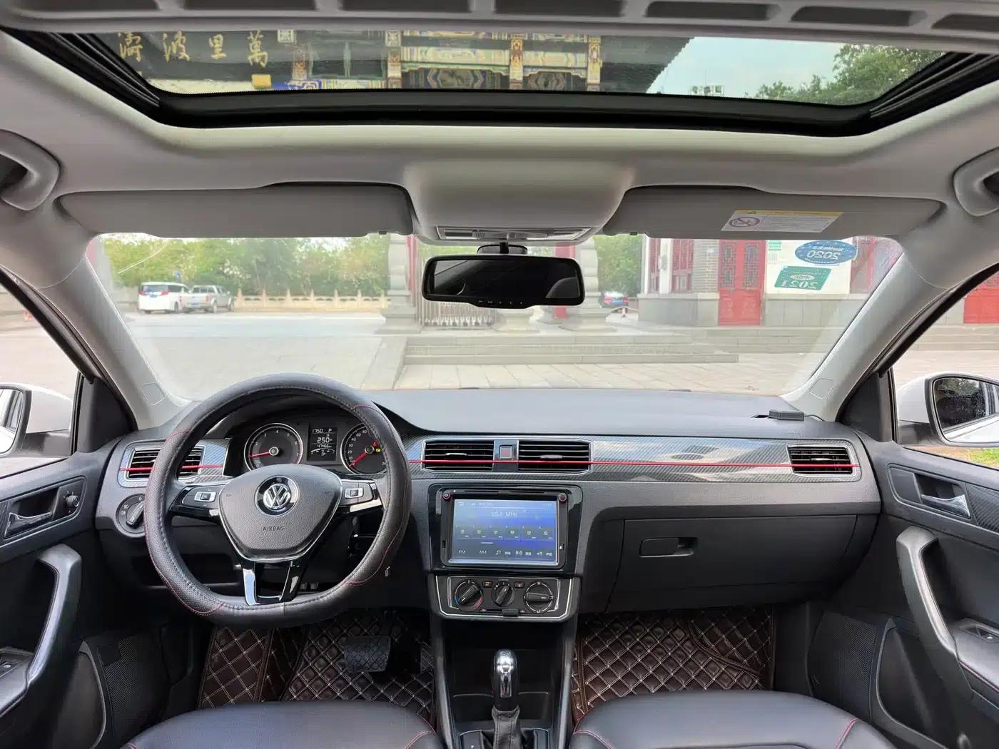 Santana 2017 Gran Lavida 1.6L Automatic Comfort Edition — миниатюра 10