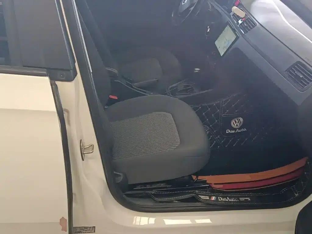 Santana 2016 1.6L Automatic Fashion Edition — миниатюра 25