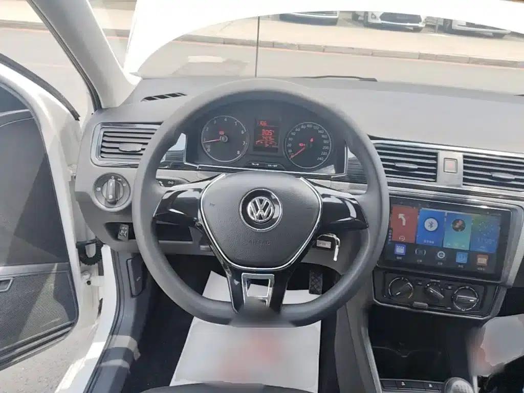 Santana 2021 1.5L Manual Fashion Edition — миниатюра 11