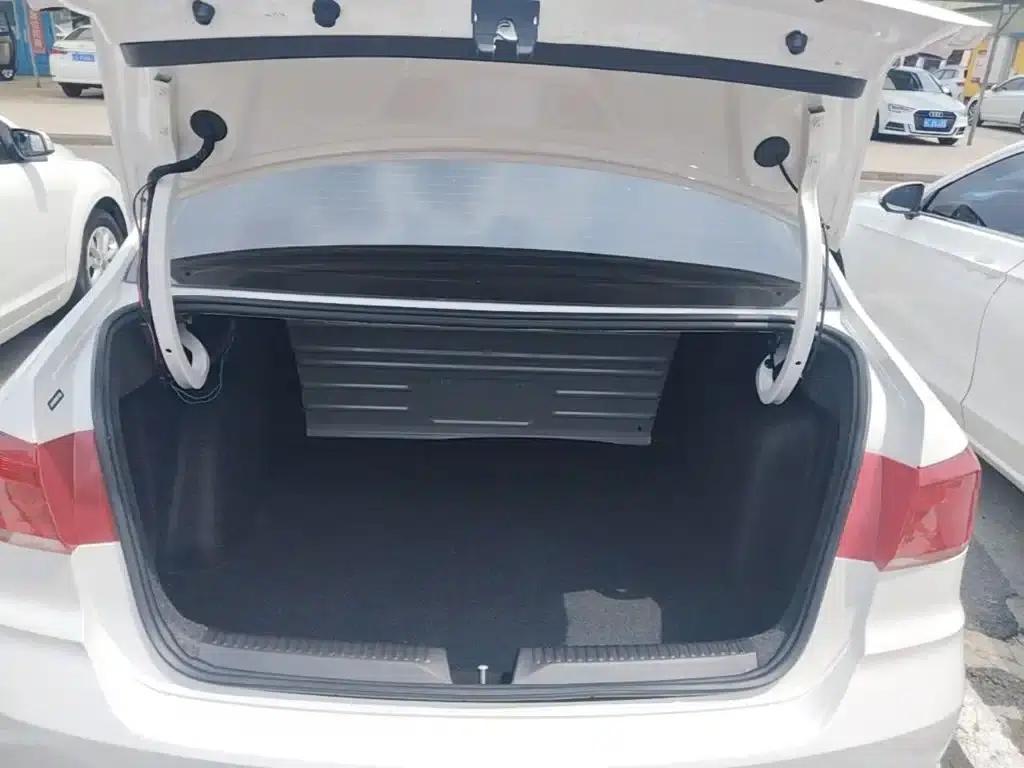 Santana 2021 1.5L Manual Fashion Edition — миниатюра 19