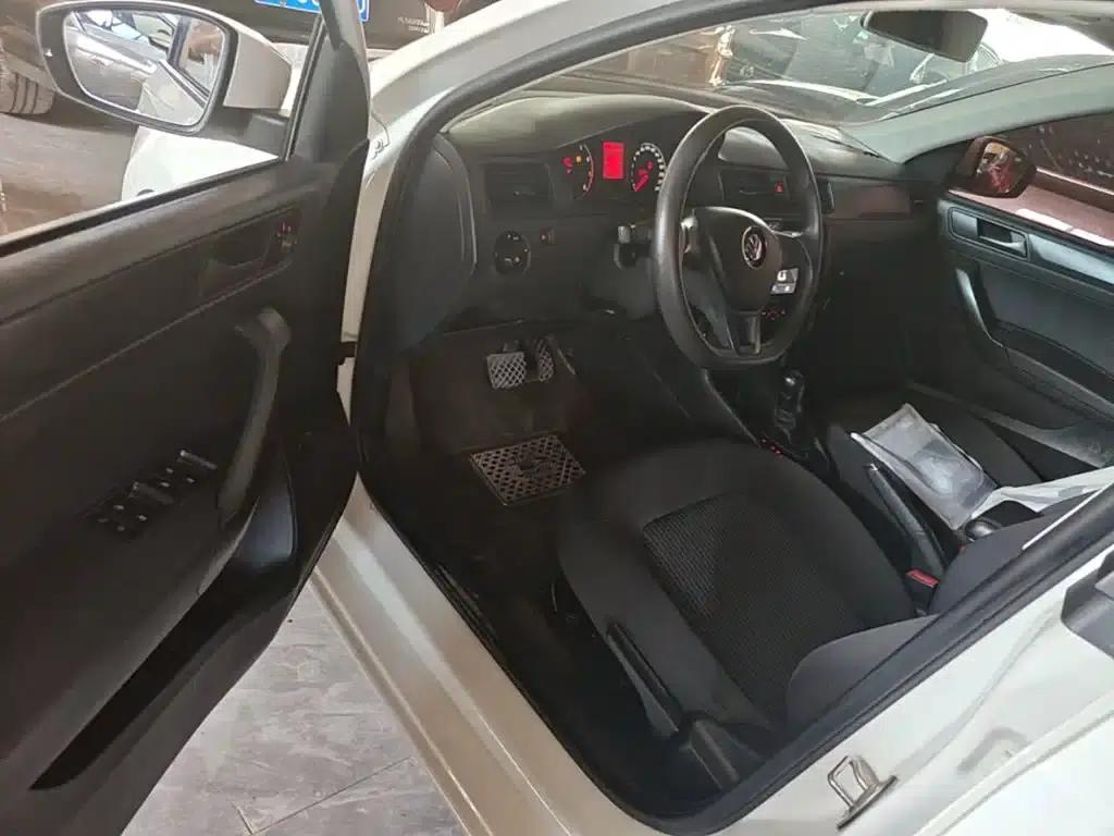 Santana 2016 1.6L Automatic Fashion Edition — миниатюра 16