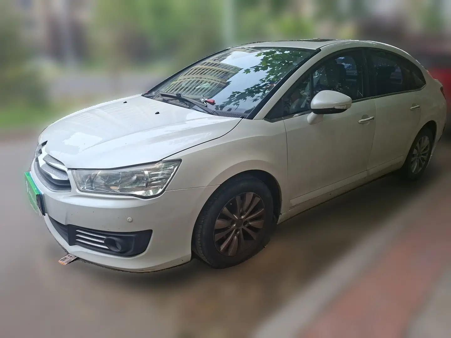Citroen C-Quatre 2013 Sedan 1.6L Automatic Enjoyment Model — миниатюра 1