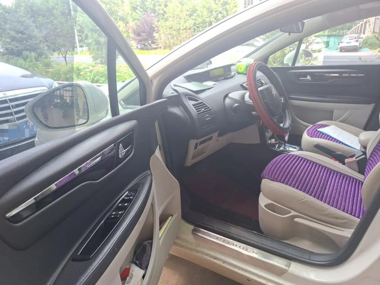 Citroen C-Quatre 2013 Sedan 1.6L Automatic Enjoyment Model — миниатюра 16