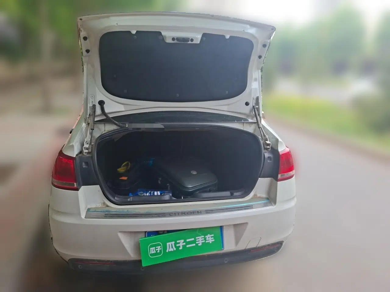 Citroen C-Quatre 2013 Sedan 1.6L Automatic Enjoyment Model — миниатюра 19