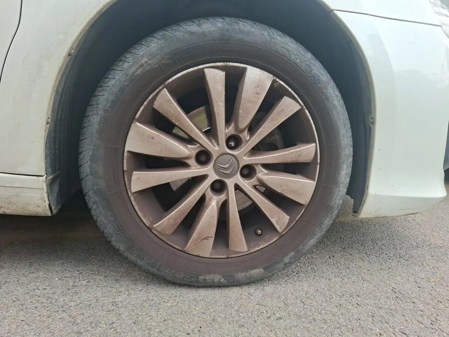 Citroen C-Quatre 2013 Sedan 1.6L Automatic Enjoyment Model — миниатюра 8