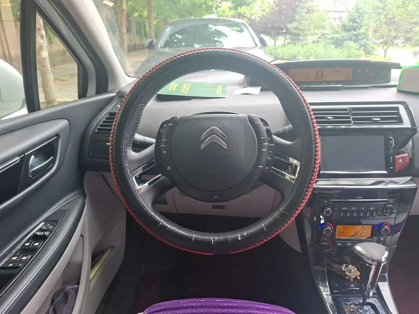 Citroen C-Quatre 2013 Sedan 1.6L Automatic Enjoyment Model — миниатюра 10