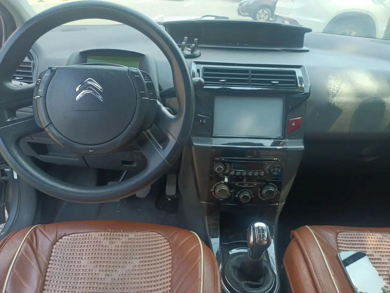 Citroen C-Quatre 2014 VTS Version 1.6L Manual - Premium Model — миниатюра 9