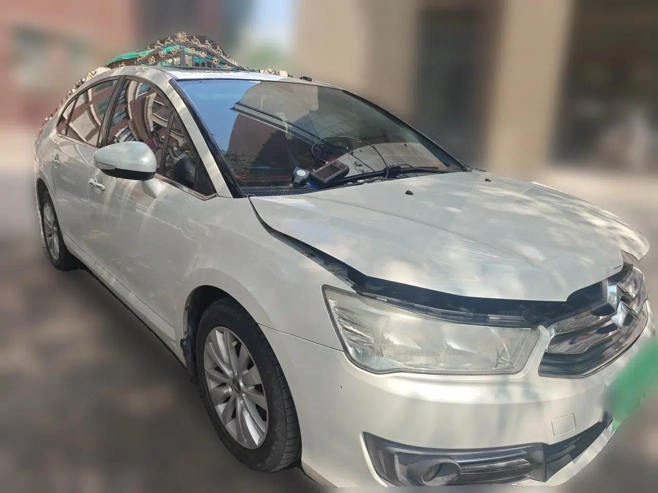 Citroen C-Quatre 2012 Sedan 1.6L Automatic Enjoyment Model — миниатюра 3
