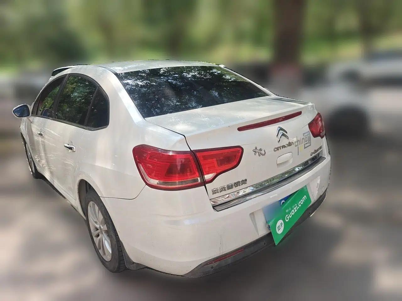 Citroen C-Quatre 2012 Sedan 1.6L Automatic Enjoyment Model — миниатюра 4