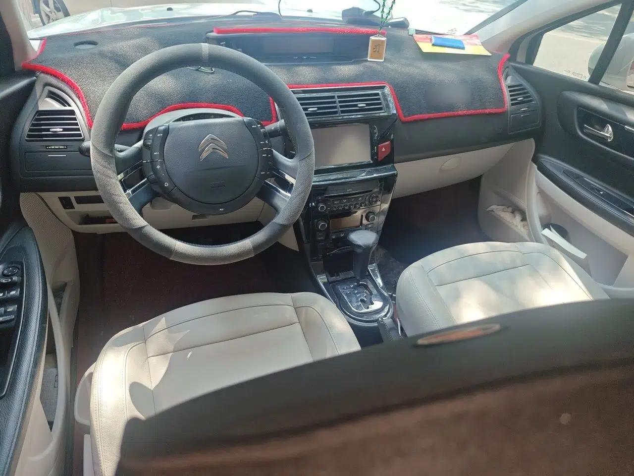 Citroen C-Quatre 2012 Sedan 1.6L Automatic Enjoyment Model — миниатюра 9