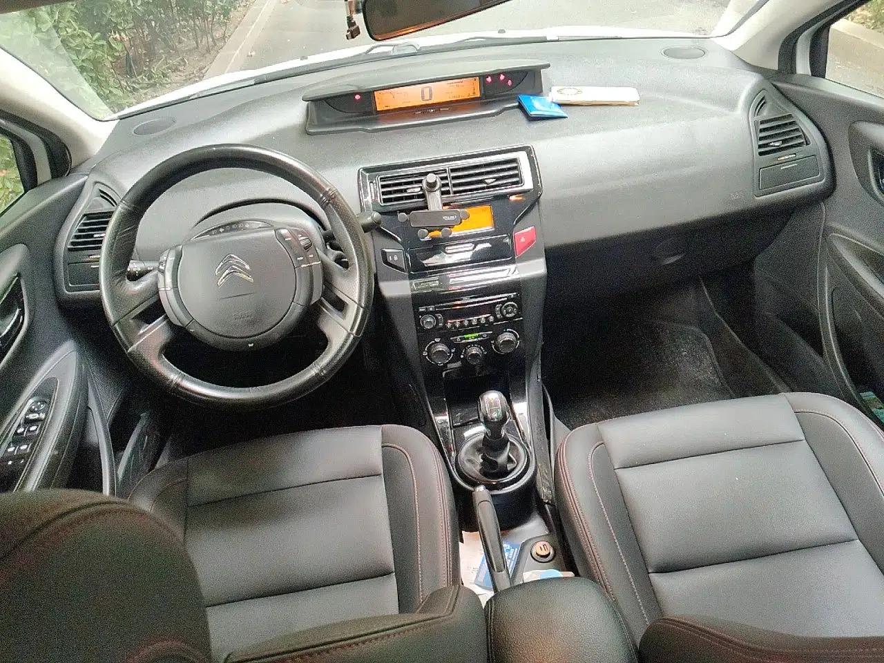 Citroen C-Quatre 2016 Classic Sedan 1.6L Manual - Premium Version — миниатюра 9