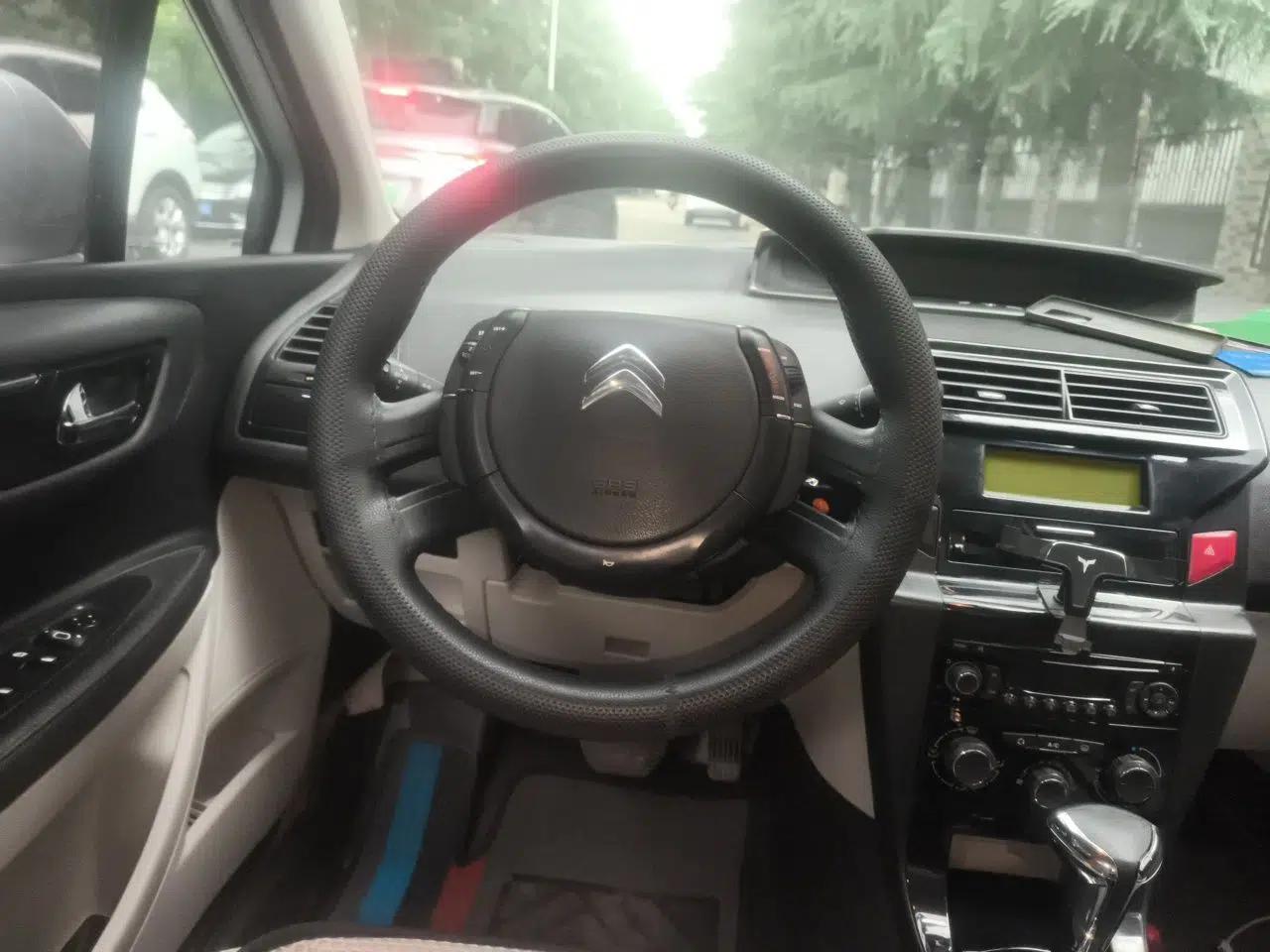 Citroen C-Quatre 2012 Sedan 1.6L Automatic Prestige Model — миниатюра 10