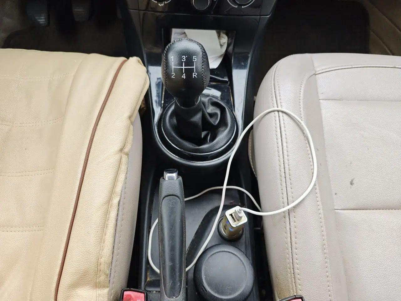 Citroen C-Quatre 2013 1.6L Manual Prestige CNG Model — миниатюра 14