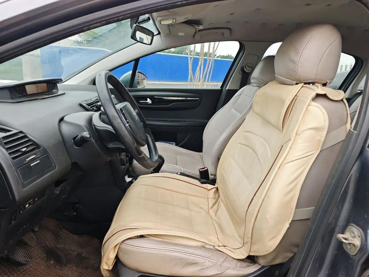 Citroen C-Quatre 2013 1.6L Manual Prestige CNG Model — миниатюра 15