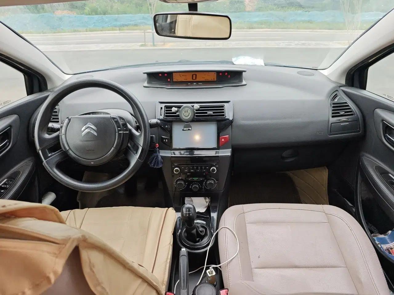 Citroen C-Quatre 2013 1.6L Manual Prestige CNG Model — миниатюра 9