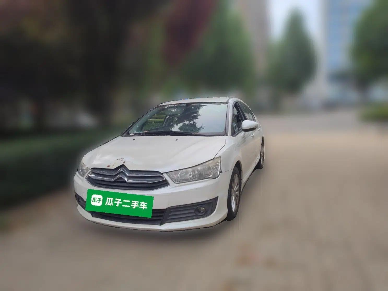 Citroen C-Quatre 2013 Sedan 1.6L Manual - Prestige Model — миниатюра 1