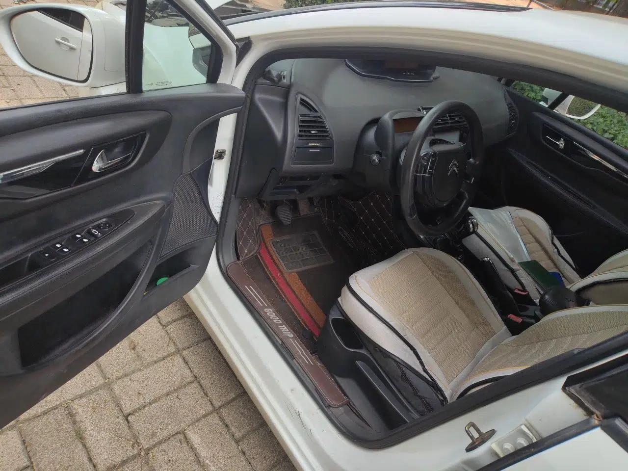 Citroen C-Quatre 2013 Sedan 1.6L Manual - Prestige Model — миниатюра 16