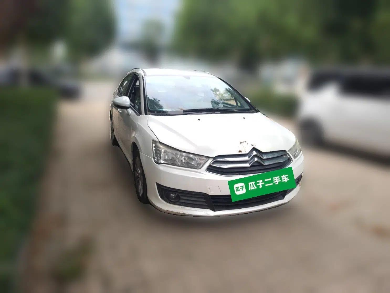 Citroen C-Quatre 2013 Sedan 1.6L Manual - Prestige Model — миниатюра 3