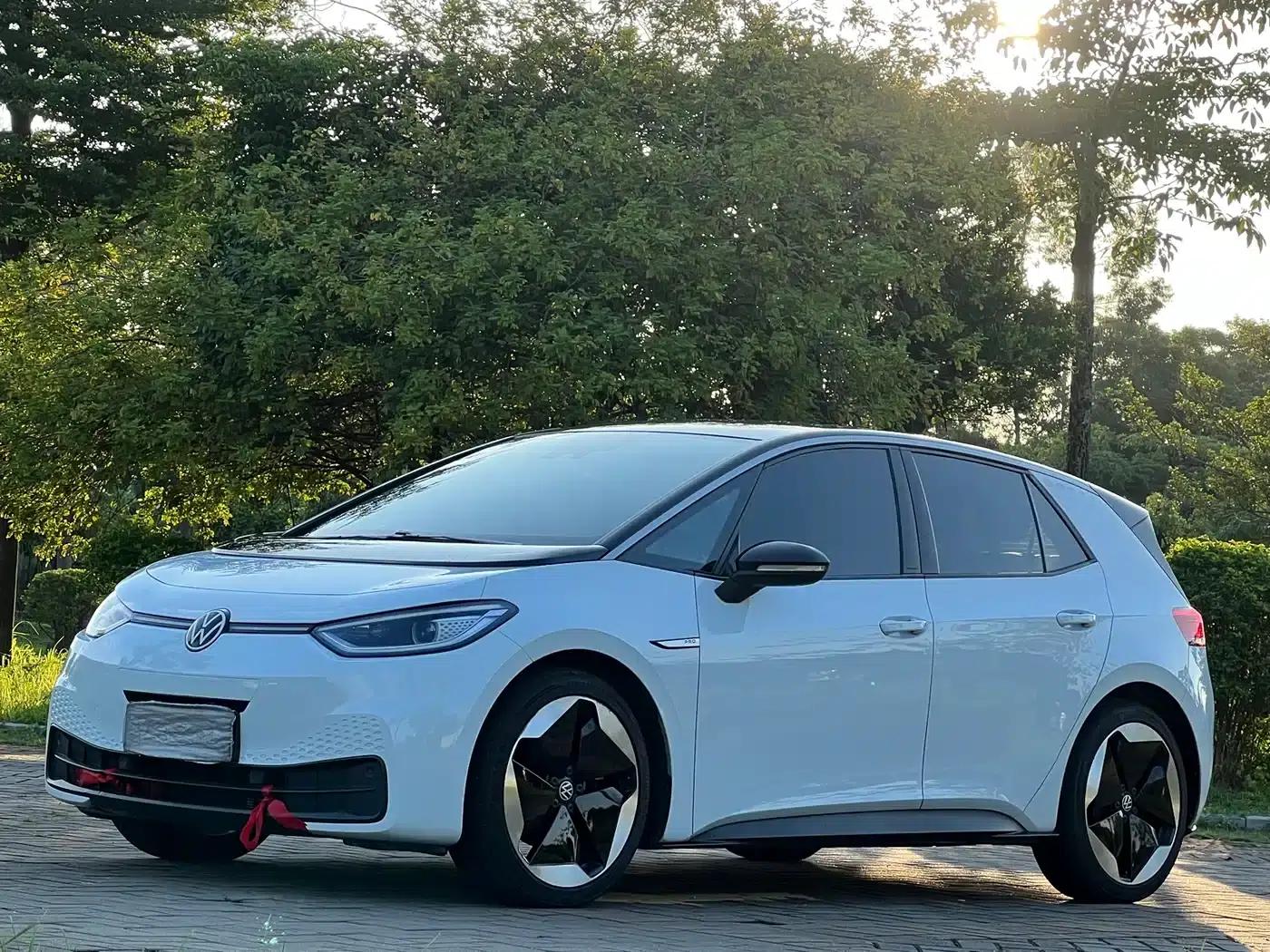 Volkswagen ID.3 2022 Pro Intelligent Edition — миниатюра 1