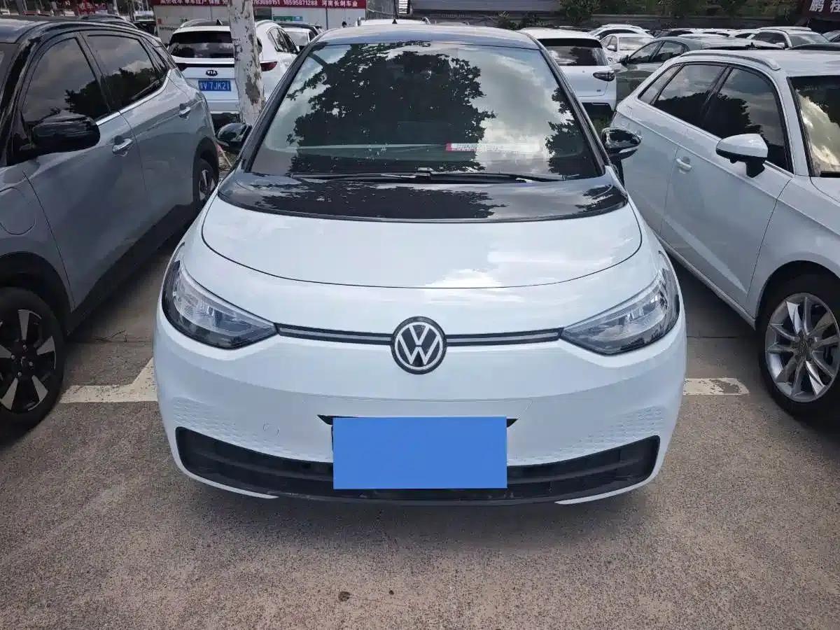 Volkswagen ID.3 2023 Pure Smart Edition — миниатюра 2