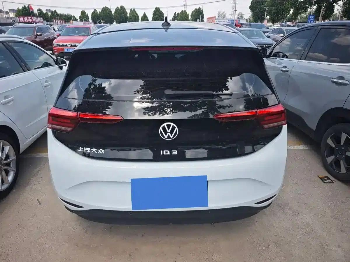 Volkswagen ID.3 2023 Pure Smart Edition — миниатюра 8