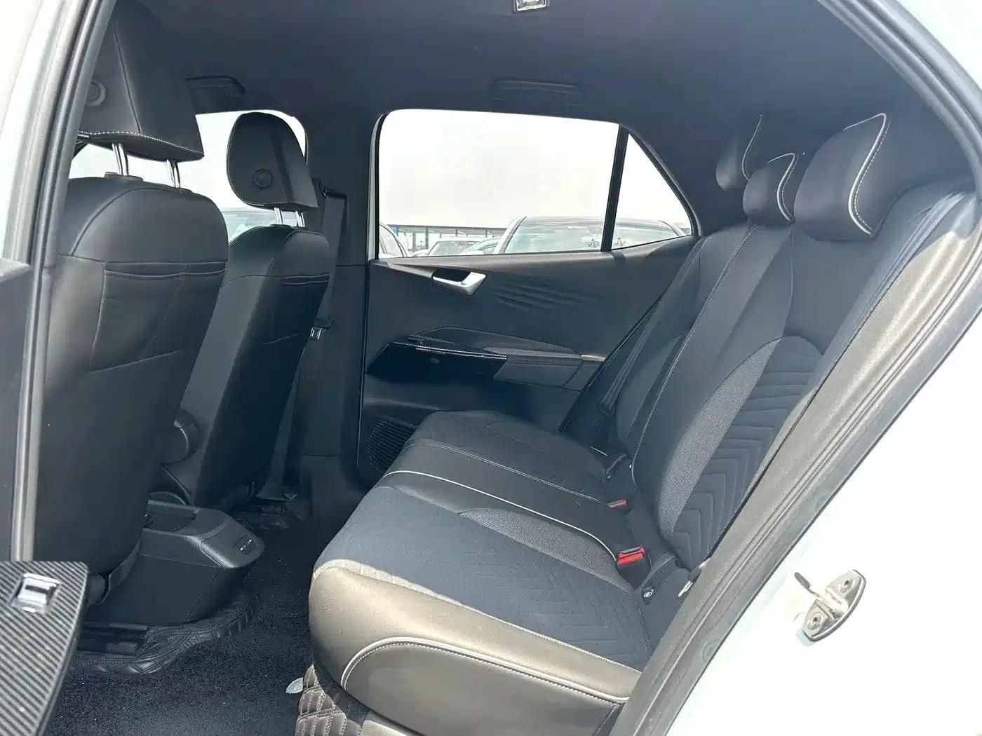 Volkswagen ID.3 2023 Pure Smart Edition — миниатюра 5