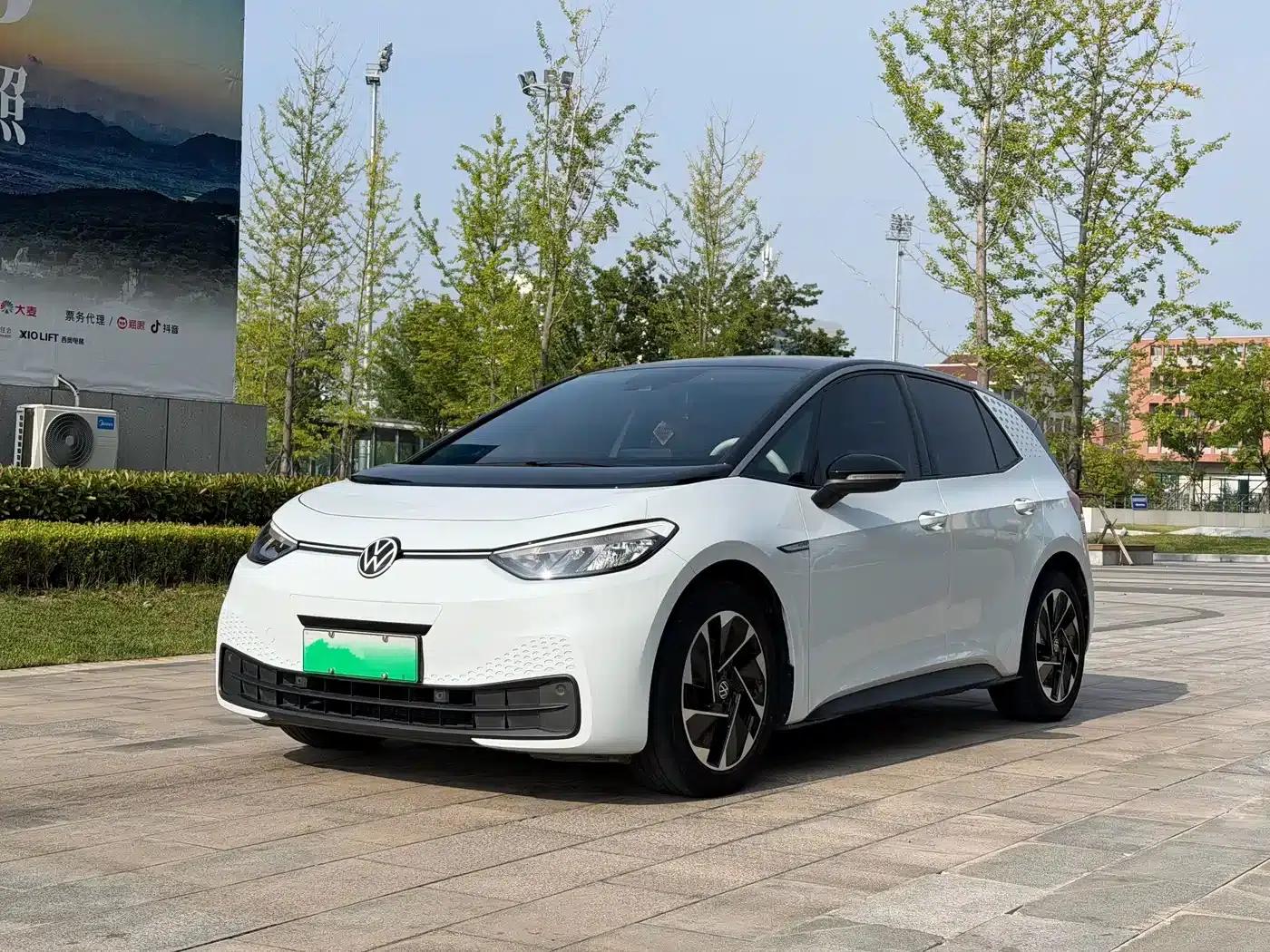 Volkswagen ID.3 2023 Pure Smart Edition — миниатюра 1