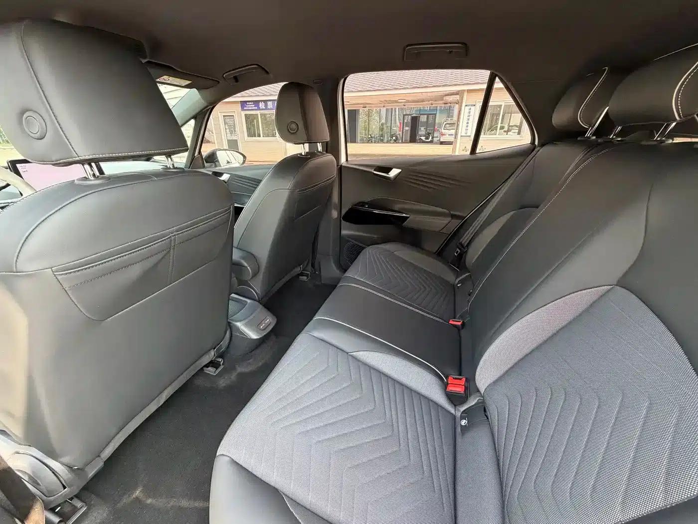 Volkswagen ID.3 2023 Pure Smart Edition — миниатюра 2