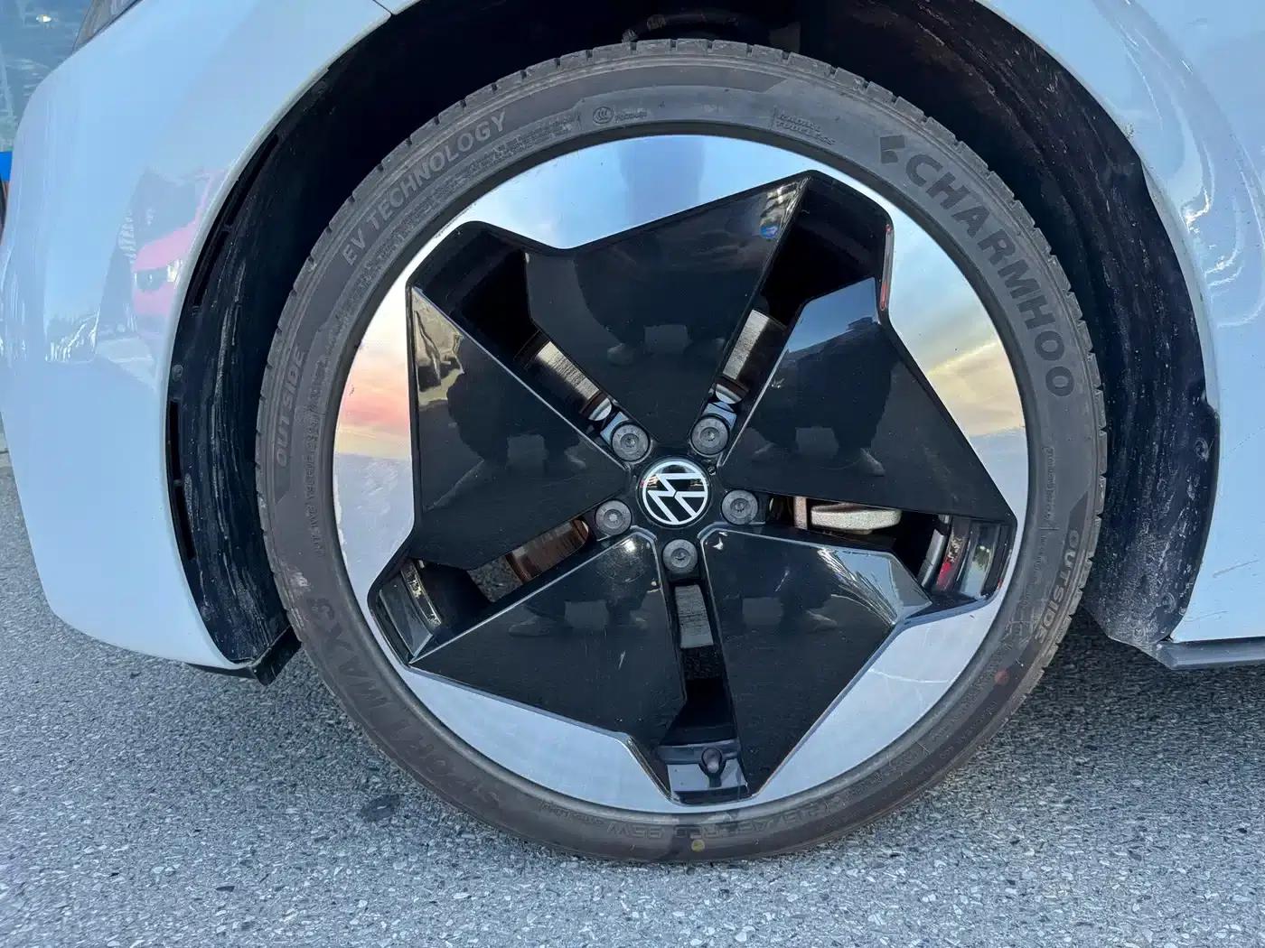 Volkswagen ID.3 2023 Pure Smart Edition — миниатюра 3