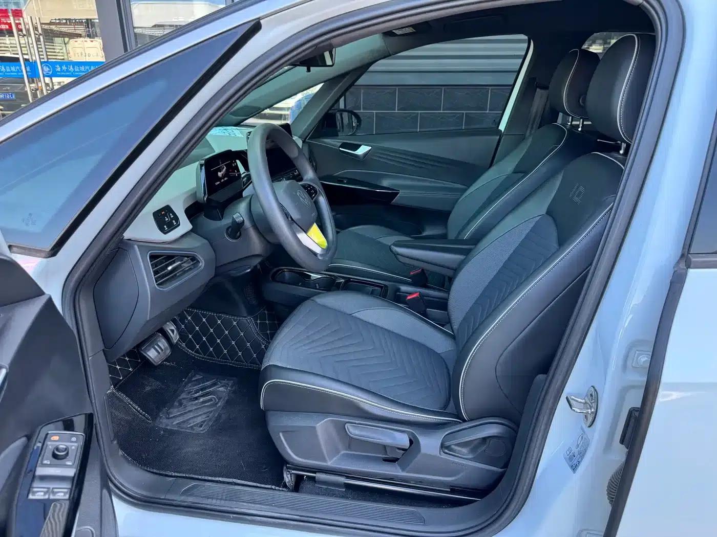 Volkswagen ID.3 2023 Pure Smart Edition — миниатюра 4