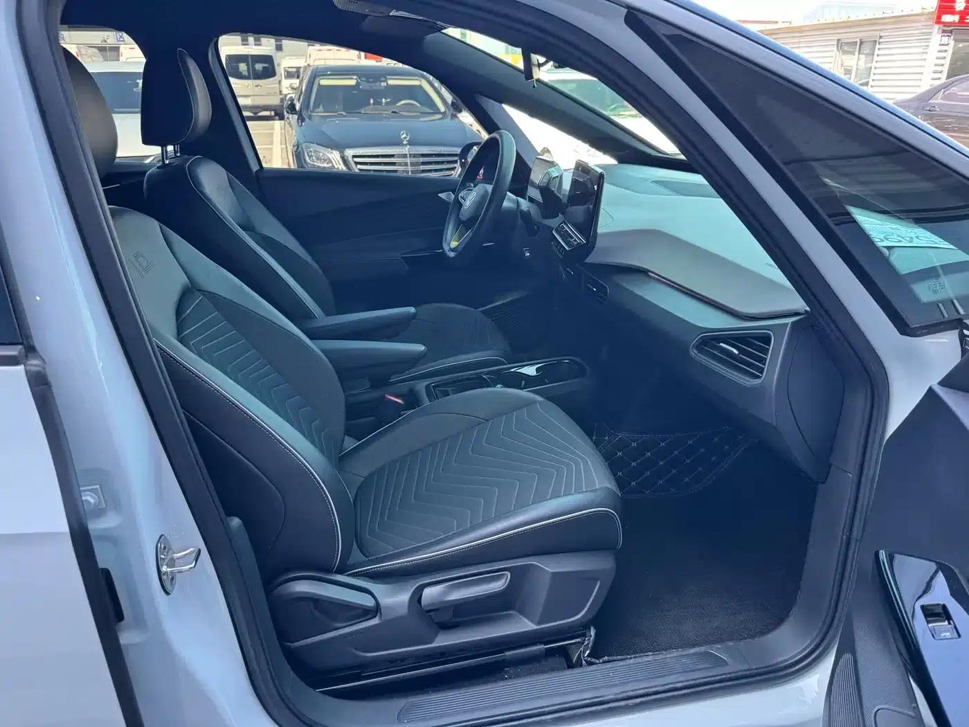 Volkswagen ID.3 2023 Pure Smart Edition — миниатюра 9