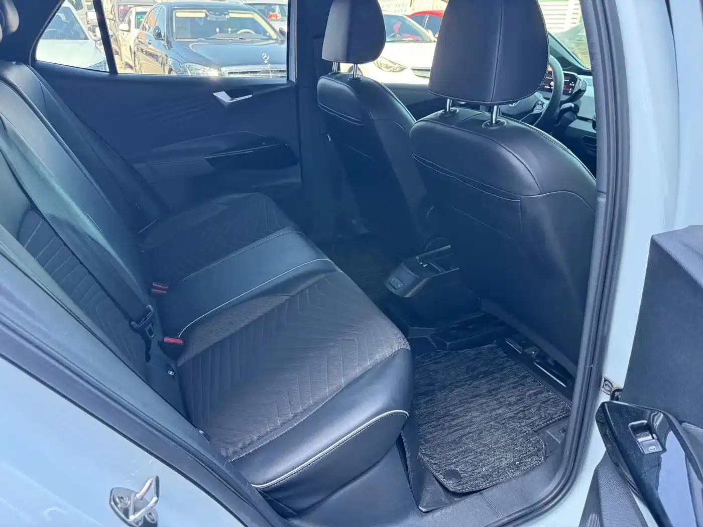 Volkswagen ID.3 2023 Pure Smart Edition — миниатюра 10
