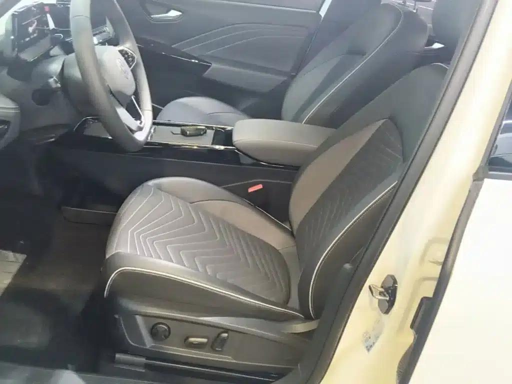 Volkswagen ID.3 2024 Outstanding Edition — миниатюра 15