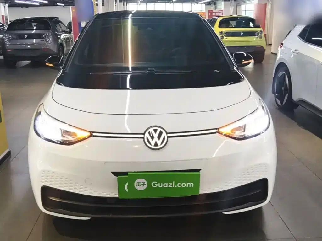 Volkswagen ID.3 2024 Outstanding Edition — миниатюра 3